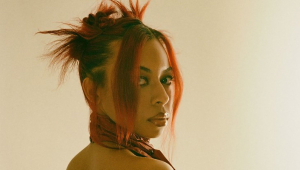 Image of Ravyn Lenae w/ Lexa Gates